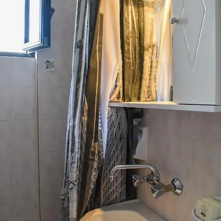 Apartamento Jasmine Studio With Garden Close To The Beach Finikounta