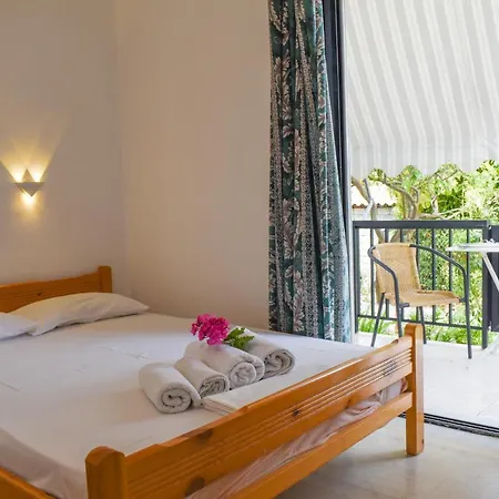 Jasmine Studio With Garden Close To The Beach Apartamento *